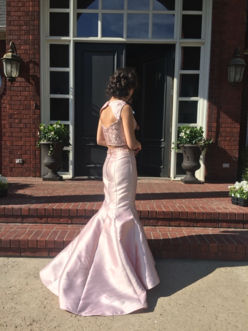 Mon Cheri Gown - Picture 2 of 3